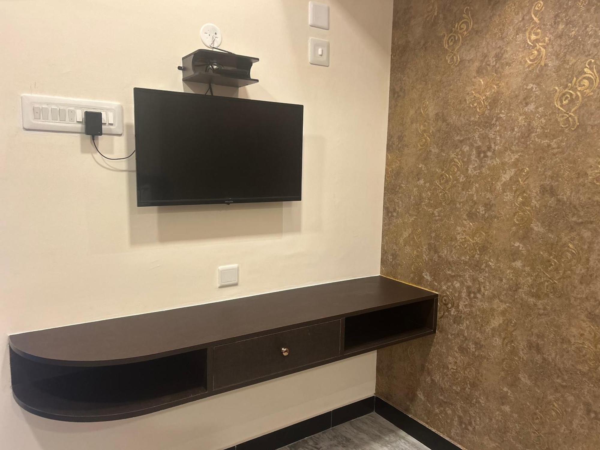 Rmc Travellers Inn Chennai Ngoại thất bức ảnh